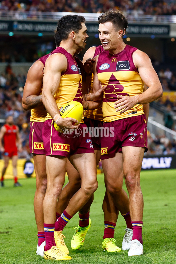 AFL 2025 Round 08 - Brisbane v Gold Coast - A-59219415