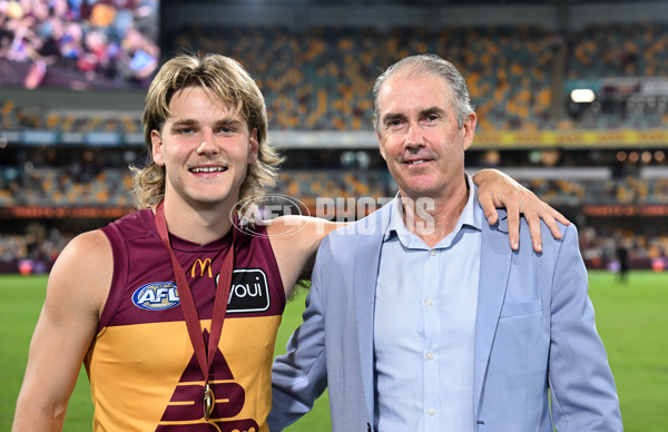 AFL 2025 Round 08 - Brisbane v Gold Coast - A-59221842