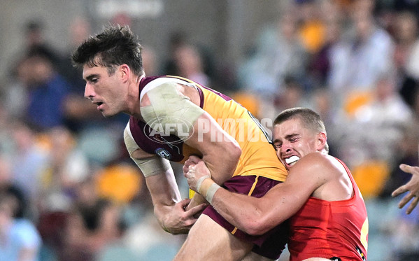 AFL 2025 Round 08 - Brisbane v Gold Coast - A-59222484