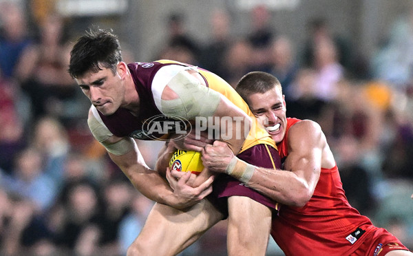 AFL 2025 Round 08 - Brisbane v Gold Coast - A-59222486