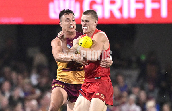 AFL 2025 Round 08 - Brisbane v Gold Coast - A-59222500