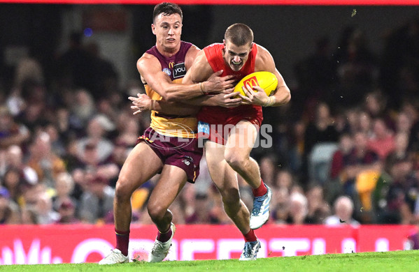 AFL 2025 Round 08 - Brisbane v Gold Coast - A-59222501