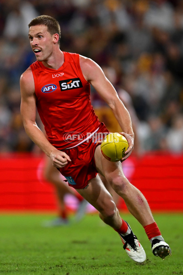 AFL 2025 Round 08 - Brisbane v Gold Coast - A-59224005