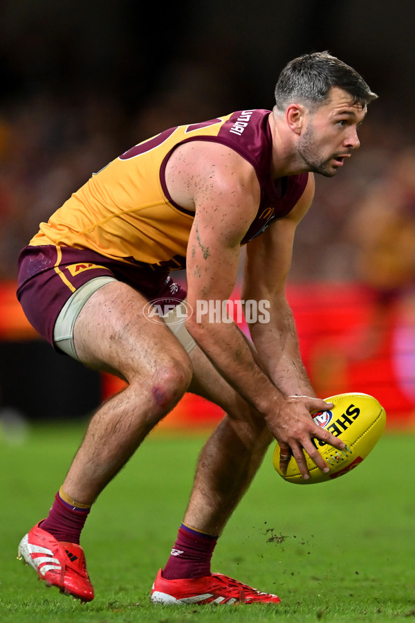 AFL 2025 Round 08 - Brisbane v Gold Coast - A-59226785