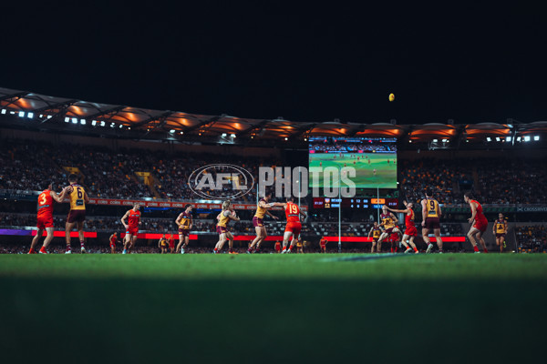 AFL 2025 Round 08 - Brisbane v Gold Coast - A-59228523