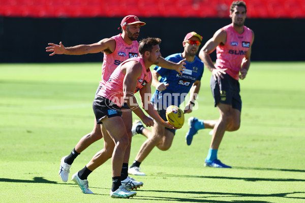 AFL 2025 Training - Gold Coast 080525 - A-59341452