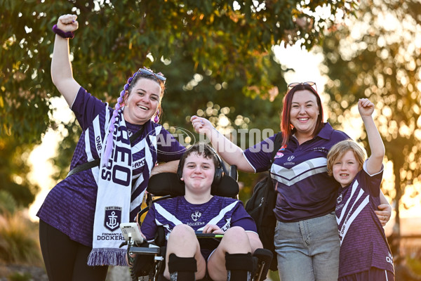 AFL 2025 Round 09 - Fremantle v Collingwood - A-59341510