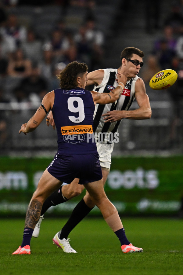 AFL 2025 Round 09 - Fremantle v Collingwood - A-59343416