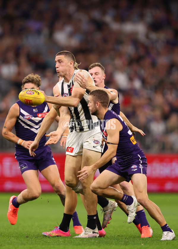 AFL 2025 Round 09 - Fremantle v Collingwood - A-59349620