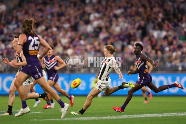 AFL 2025 Round 09 - Fremantle v Collingwood - A-59352295