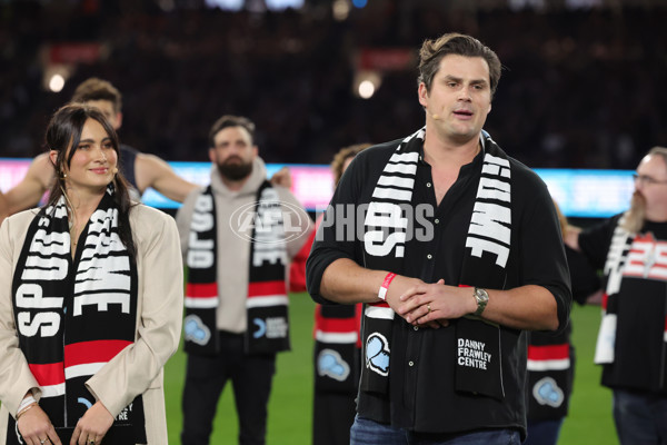 AFL 2025 Round 09 - St Kilda v Carlton - A-59360187