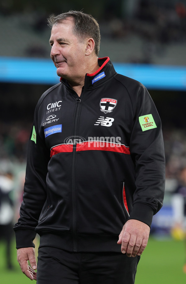 AFL 2025 Round 09 - St Kilda v Carlton - A-59363170