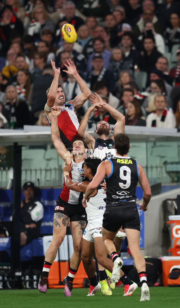 AFL 2025 Round 09 - St Kilda v Carlton - A-59363198