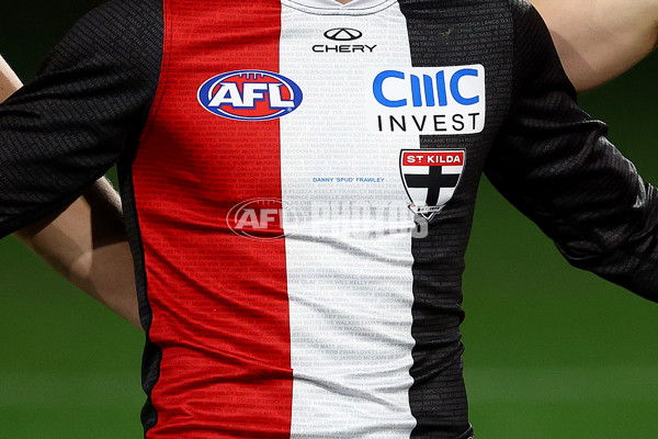 AFL 2025 Round 09 - St Kilda v Carlton - A-59367448