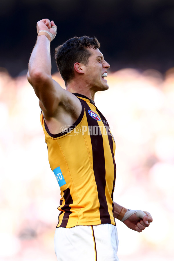 AFL 2025 Round 09 - Melbourne v Hawthorn - A-59372877