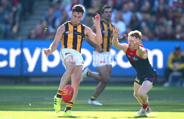 AFL 2025 Round 09 - Melbourne v Hawthorn - A-59373404