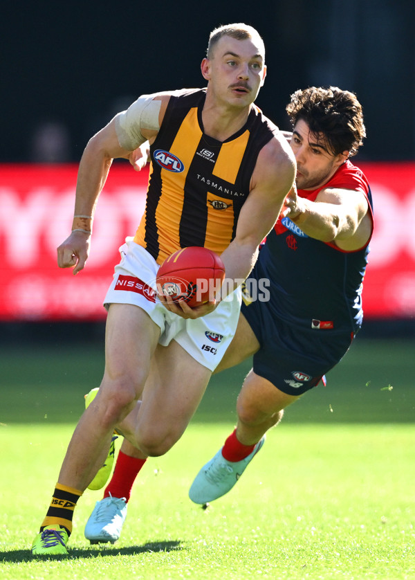 AFL 2025 Round 09 - Melbourne v Hawthorn - A-59373415
