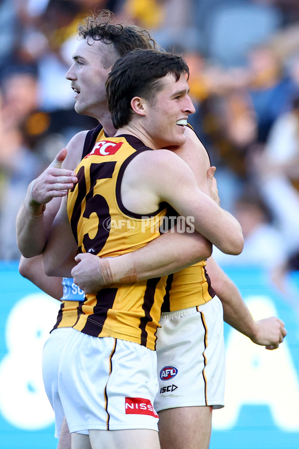 AFL 2025 Round 09 - Melbourne v Hawthorn - A-59373443