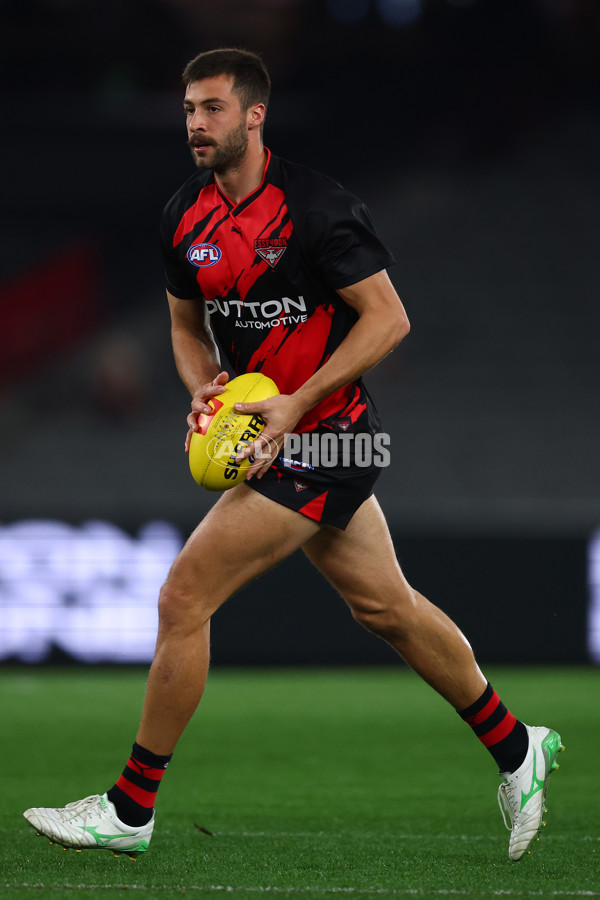 AFL 2025 Round 09 - Essendon v Sydney - A-59376036