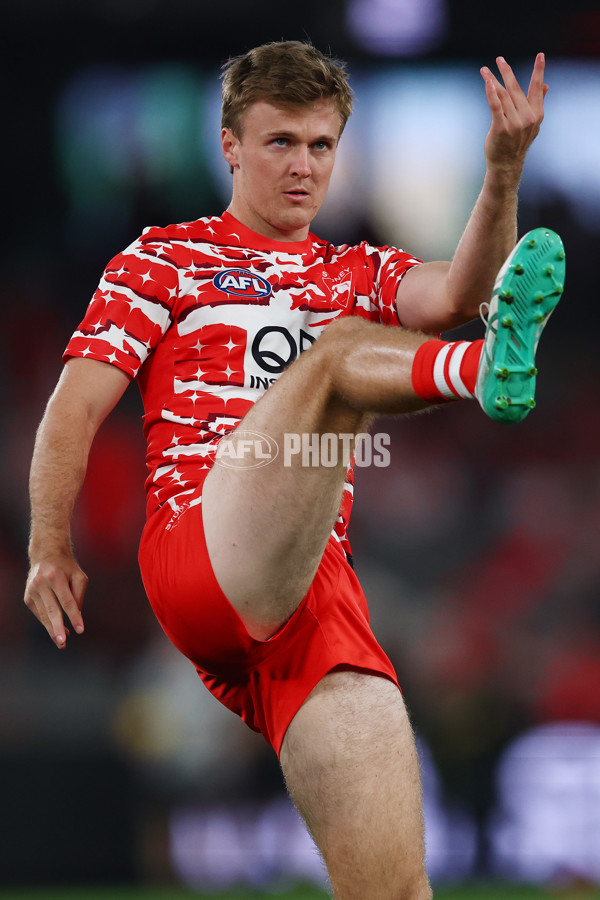 AFL 2025 Round 09 - Essendon v Sydney - A-59376046