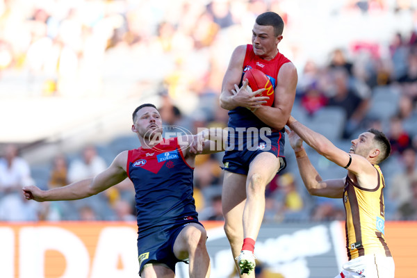 AFL 2025 Round 09 - Melbourne v Hawthorn - A-59376720