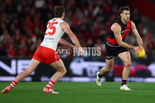 AFL 2025 Round 09 - Essendon v Sydney - A-59378626