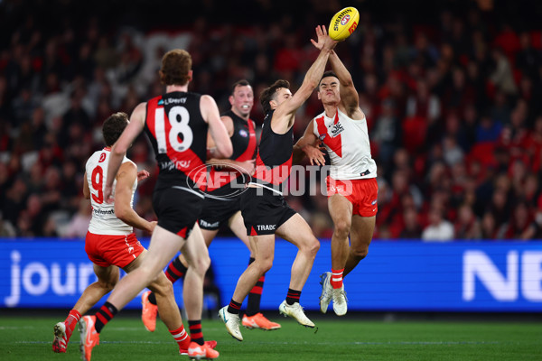 AFL 2025 Round 09 - Essendon v Sydney - A-59380488