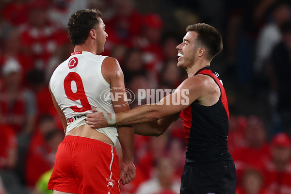 AFL 2025 Round 09 - Essendon v Sydney - A-59381208