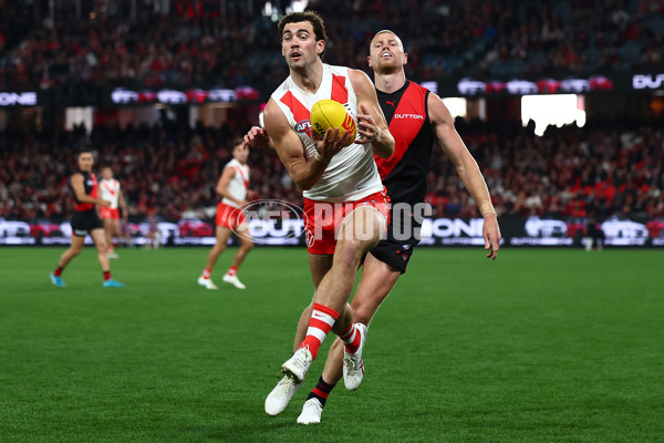 AFL 2025 Round 09 - Essendon v Sydney - A-59381228