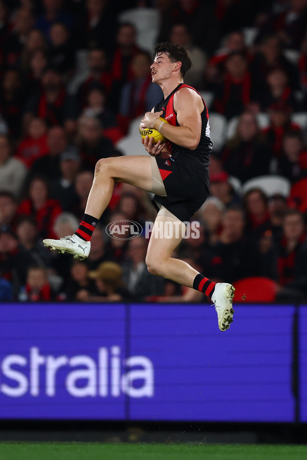 AFL 2025 Round 09 - Essendon v Sydney - A-59383365