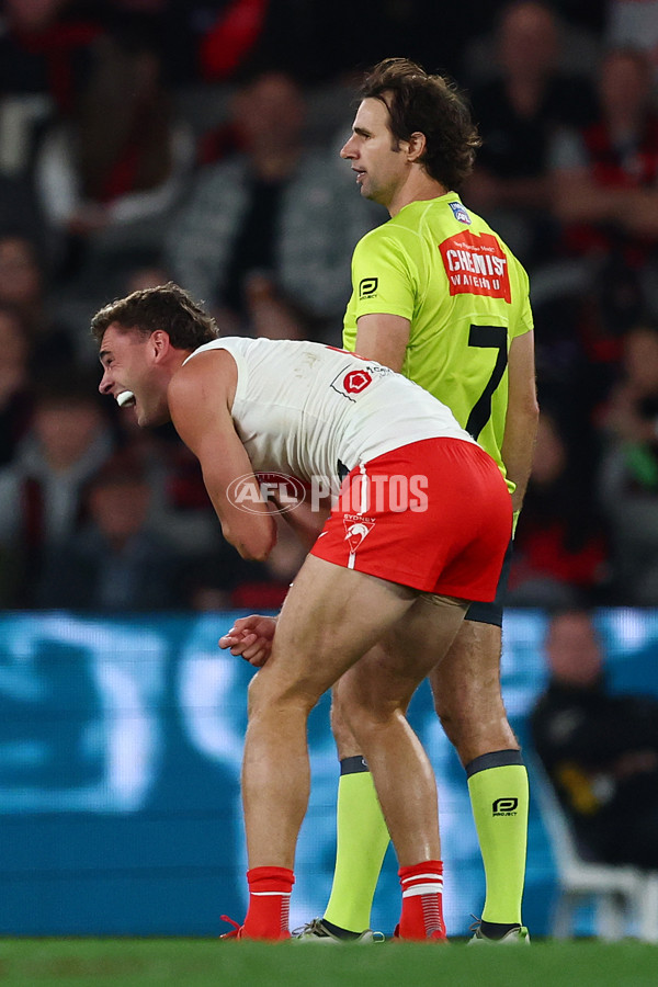 AFL 2025 Round 09 - Essendon v Sydney - A-59383416
