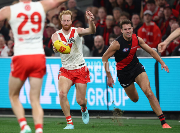 AFL 2025 Round 09 - Essendon v Sydney - A-59383805