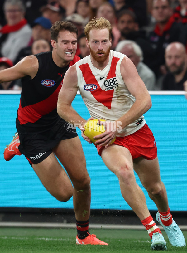 AFL 2025 Round 09 - Essendon v Sydney - A-59383807