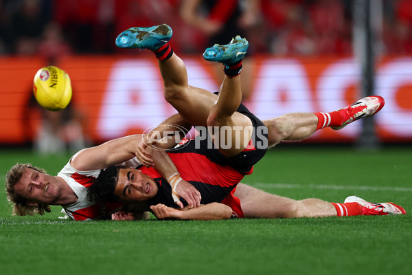 AFL 2025 Round 09 - Essendon v Sydney - A-59383820