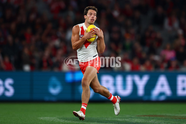 AFL 2025 Round 09 - Essendon v Sydney - A-59383840