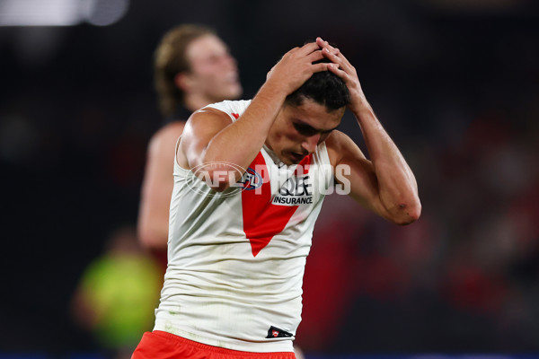 AFL 2025 Round 09 - Essendon v Sydney - A-59386223