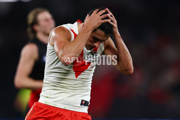AFL 2025 Round 09 - Essendon v Sydney - A-59386224