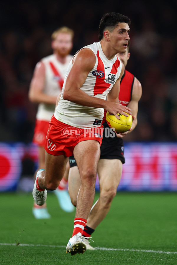 AFL 2025 Round 09 - Essendon v Sydney - A-59386310