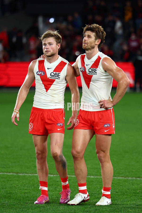AFL 2025 Round 09 - Essendon v Sydney - A-59386357