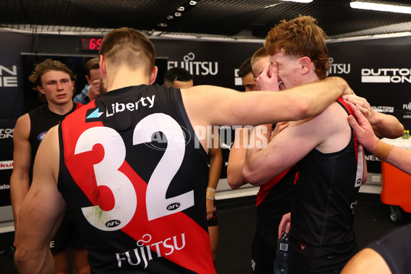 AFL 2025 Round 09 - Essendon v Sydney - A-59386365
