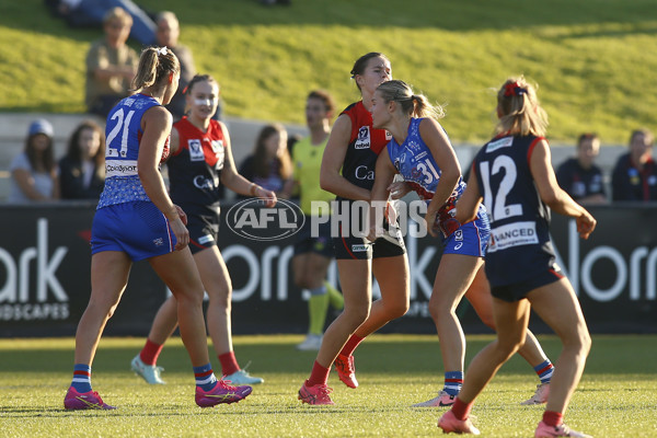VFLW 2025 Round 04 - Western Bulldogs v Casey Demons - A-59388874