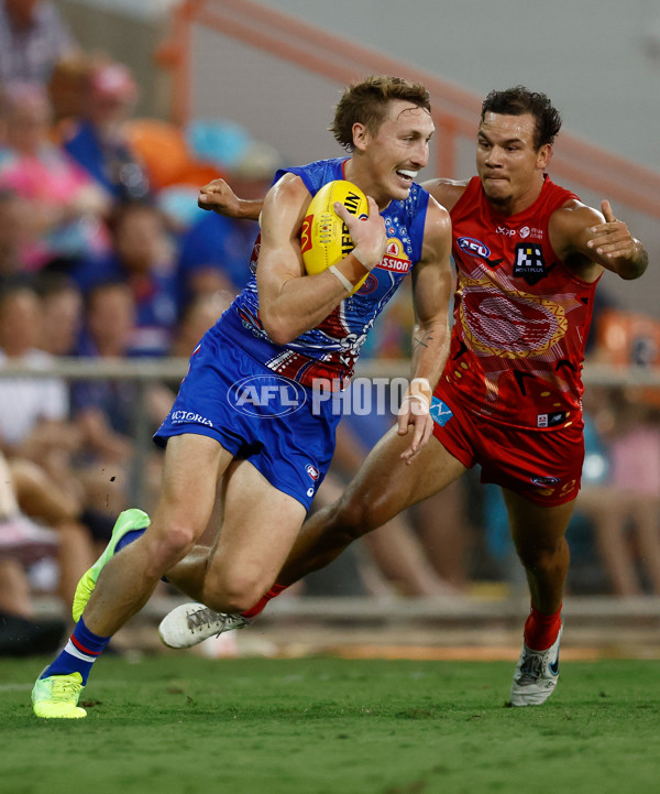 AFL 2025 Round 09 - Gold Coast v Western Bulldogs - A-59391869