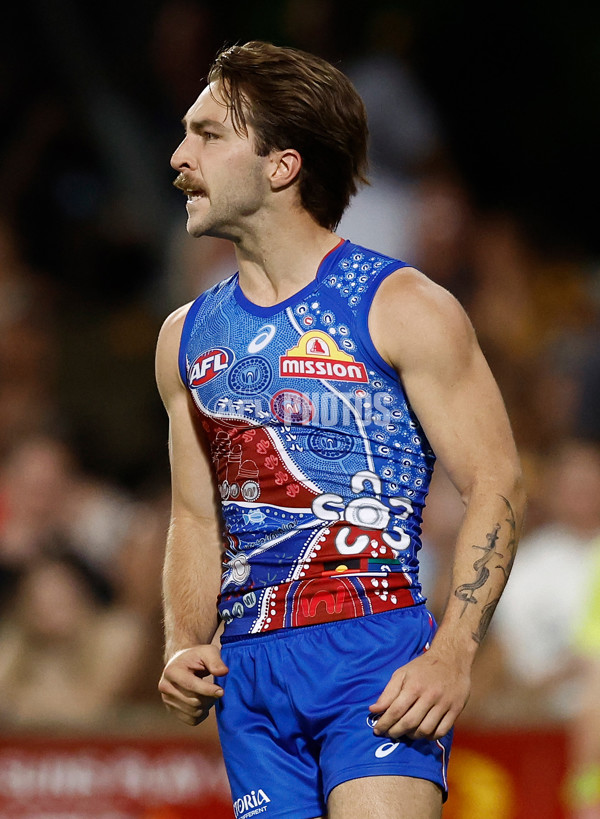 AFL 2025 Round 09 - Gold Coast v Western Bulldogs - A-59391871