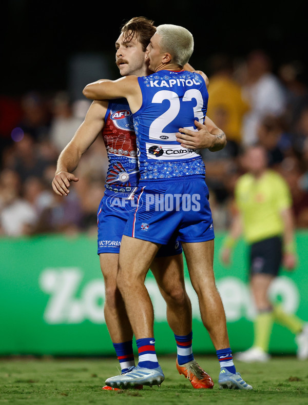AFL 2025 Round 09 - Gold Coast v Western Bulldogs - A-59391873