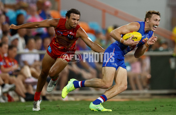 AFL 2025 Round 09 - Gold Coast v Western Bulldogs - A-59391874