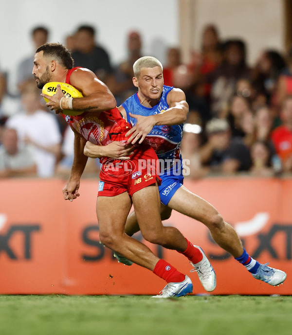AFL 2025 Round 09 - Gold Coast v Western Bulldogs - A-59391906