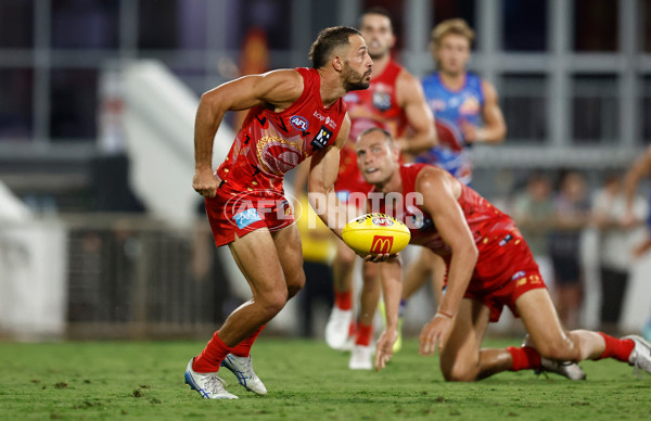 AFL 2025 Round 09 - Gold Coast v Western Bulldogs - A-59394848