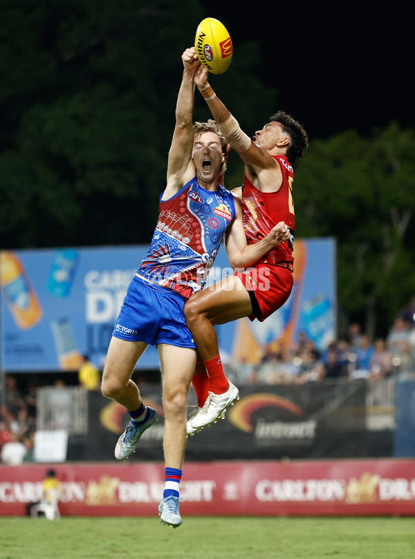 AFL 2025 Round 09 - Gold Coast v Western Bulldogs - A-59394856