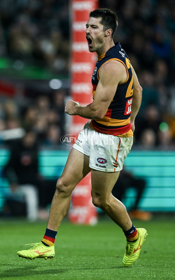 AFL 2025 Round 09 - Port Adelaide v Adelaide - A-59396366