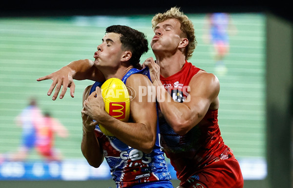 AFL 2025 Round 09 - Gold Coast v Western Bulldogs - A-59397105